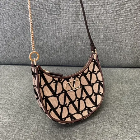 ヴァレンティノ ハンドバッグ