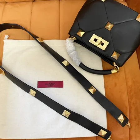 ヴァレンティノ ハンドバッグ