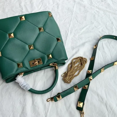 ヴァレンティノ ハンドバッグ