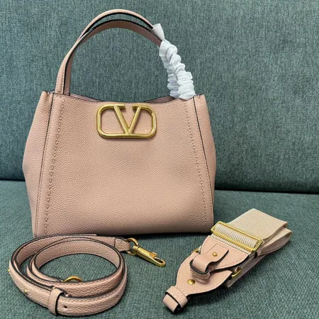 ヴァレンティノ ハンドバッグ