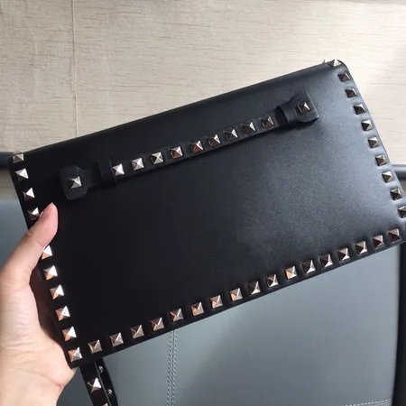 ヴァレンティノ ハンドバッグ