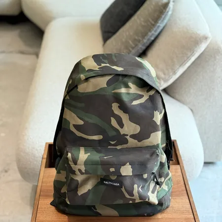 バレンシアガ リュックサック