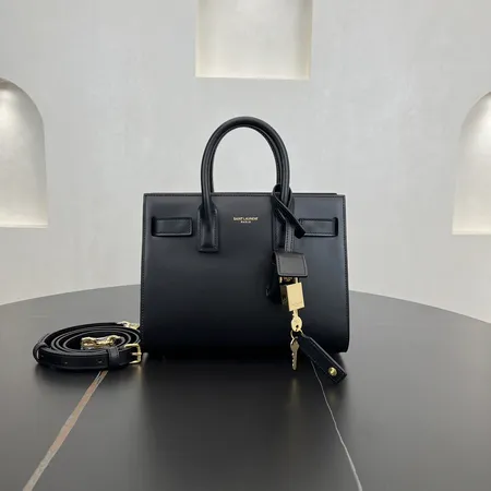 イブサンローラン ハンドバッグ