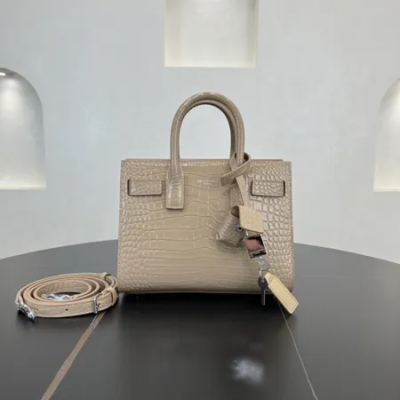 イブサンローラン ハンドバッグ