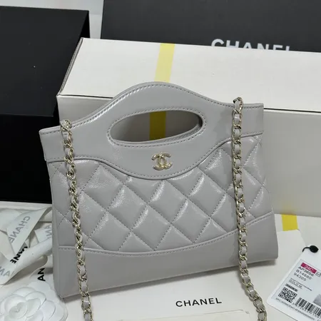 シャネル ハンドバッグ