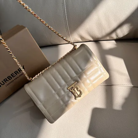 バーバリー ス ショルダーバッグ