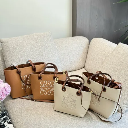 ロエベ ショルダーバッグ