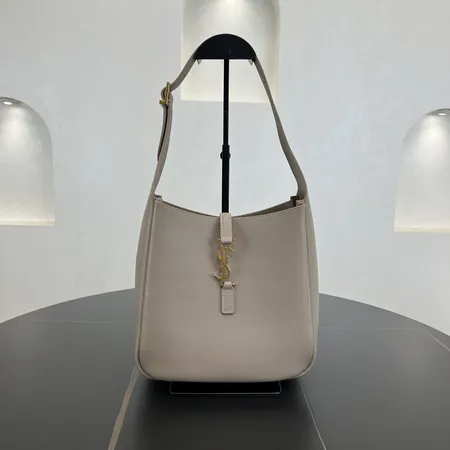 イブサンローラン ハンドバッグ