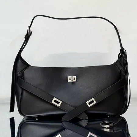 イブサンローラン ショルダーバッグ