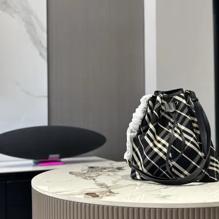 バーバリー ス ショルダーバッグ