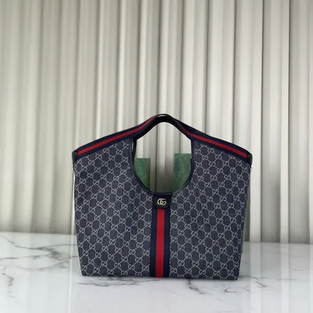 グッチ ショルダーバッグ