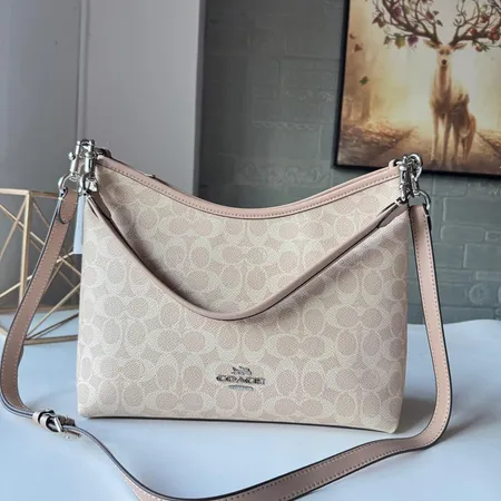 コーチ ショルダーバッグ