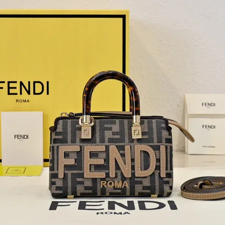 エムシーエム ショルダーバッグ