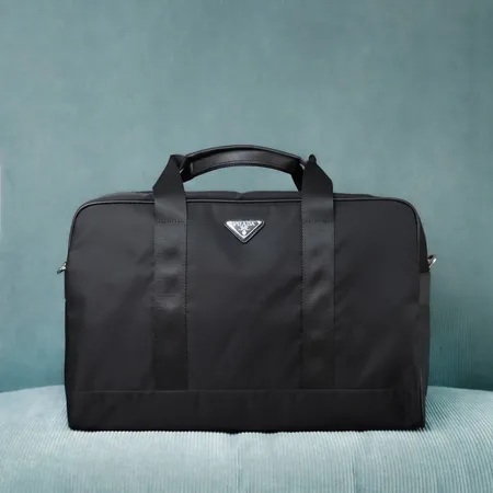 プラダ ハンドバッグ