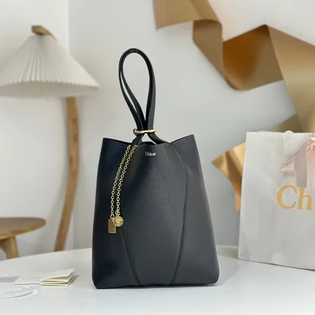 クロエ ハンドバッグ