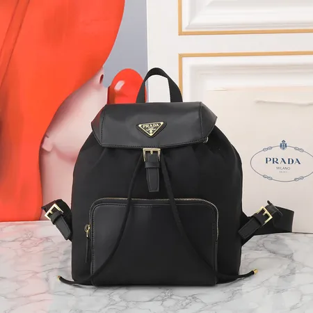 プラダ ショルダーバッグ