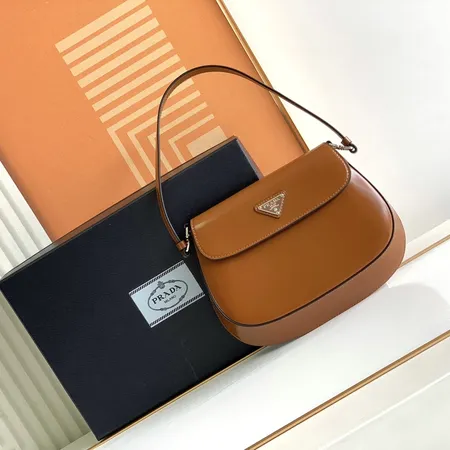 プラダ ハンドバッグ