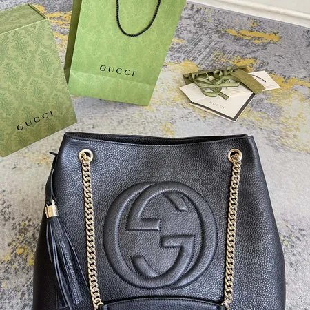 グッチ ショルダーバッグ