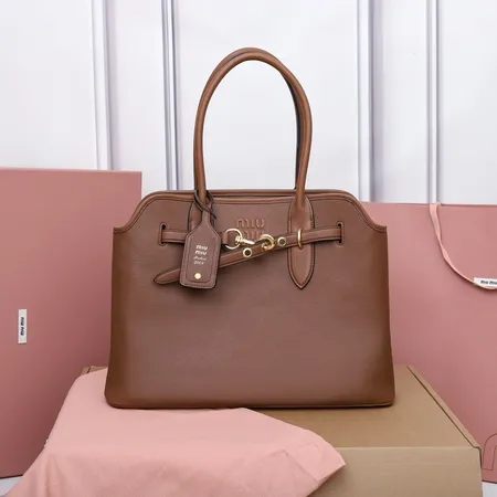 ミュウミュウ ショルダーバッグ