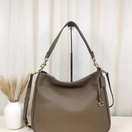 コーチ ハンドバッグ