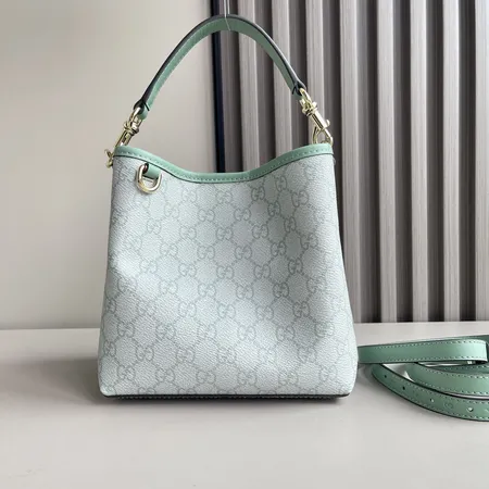 グッチ ショルダーバッグ