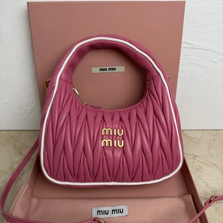 ミュウミュウ ハンドバッグ