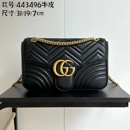 グッチ ショルダーバッグ