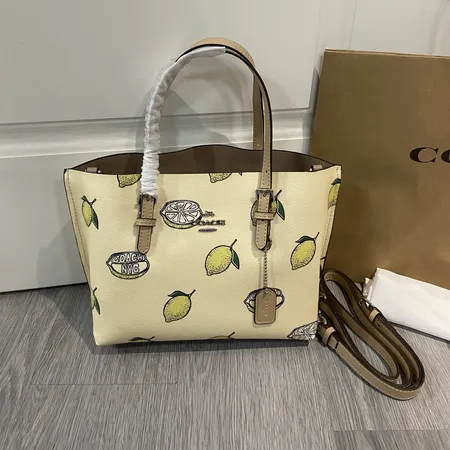 コーチ ハンドバッグ