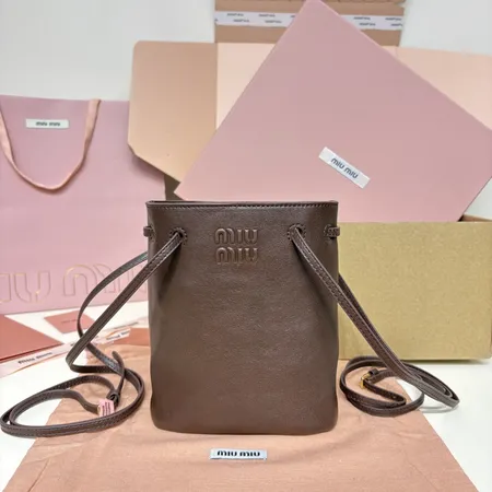 ミュウミュウ ショルダーバッグ