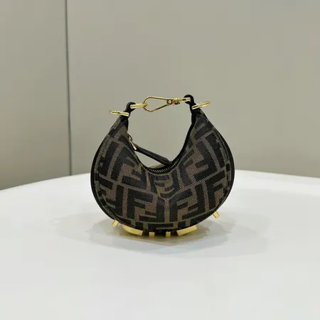 エムシーエム ショルダーバッグ