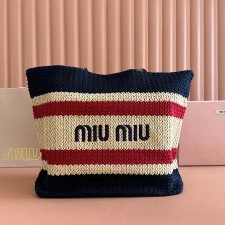 ミュウミュウ ハンドバッグ