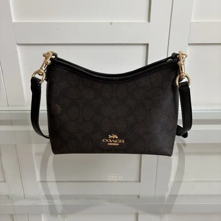 コーチ ショルダーバッグ