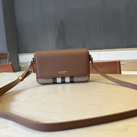 バーバリー ス ショルダーバッグ