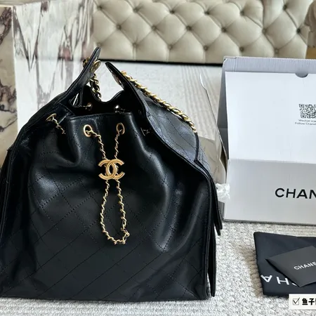 シャネル ハンドバッグ