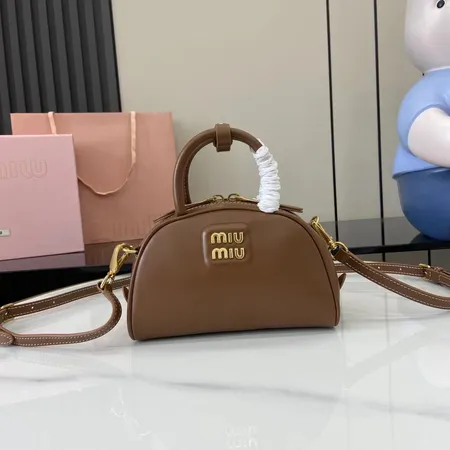 ミュウミュウ ハンドバッグ