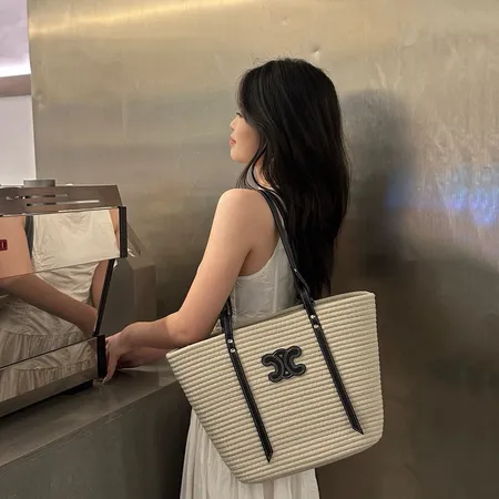 バレンシアガ ショルダーバッグ