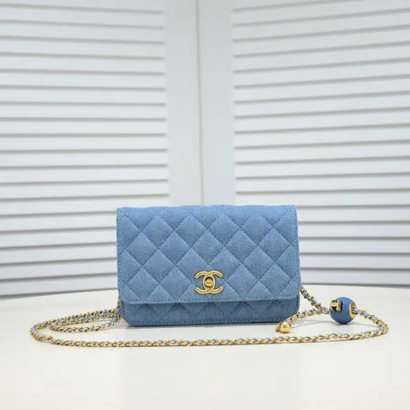 シャネル ショルダーバッグ