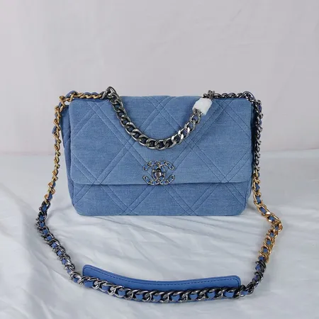 シャネル ショルダーバッグ