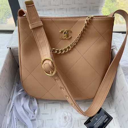 シャネル ショルダーバッグ