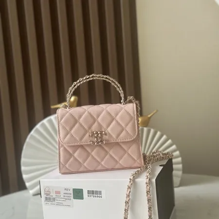 シャネル ハンドバッグ