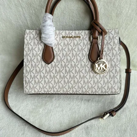 ブルガリ ハンドバッグ