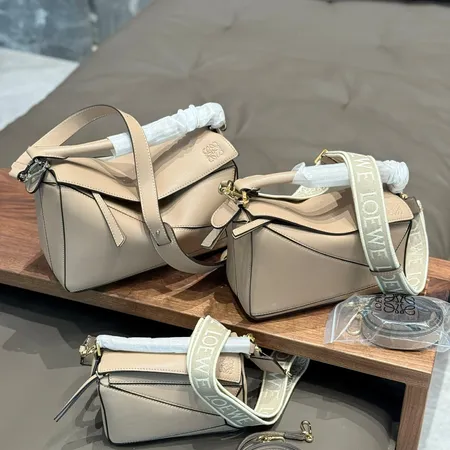 ロエベ ショルダーバッグ