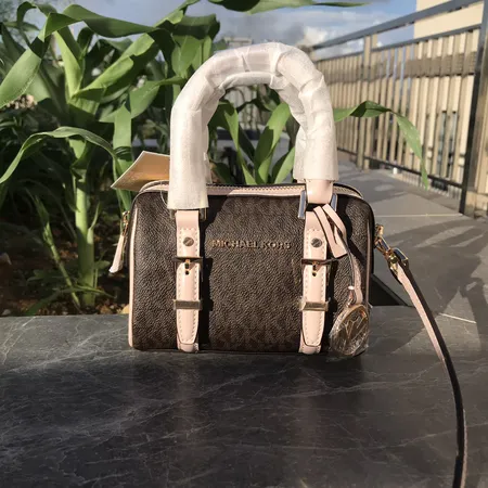 ブルガリ ハンドバッグ