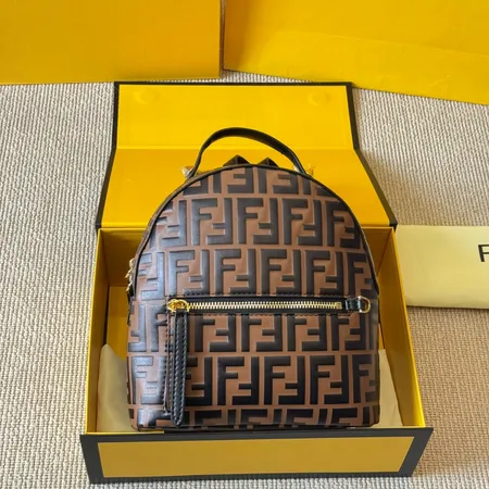 フェンディ リュックサック