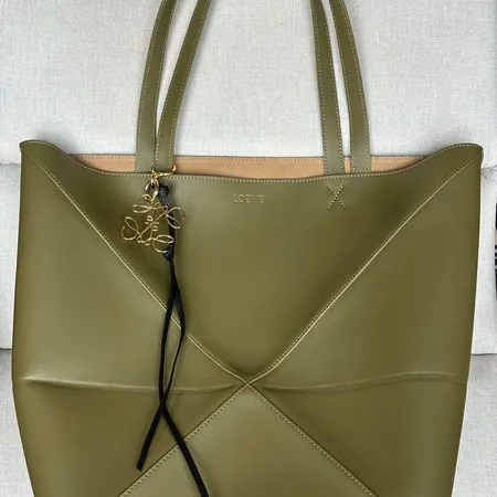 ロエベ ハンドバッグ