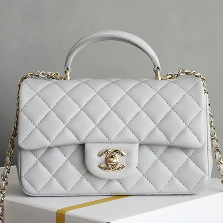 シャネル ハンドバッグ