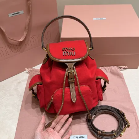 ミュウミュウ リュックサック