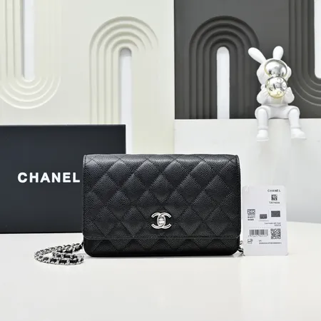 シャネル ハンドバッグ