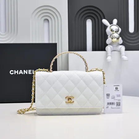 シャネル ハンドバッグ