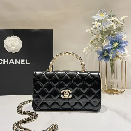 シャネル ハンドバッグ